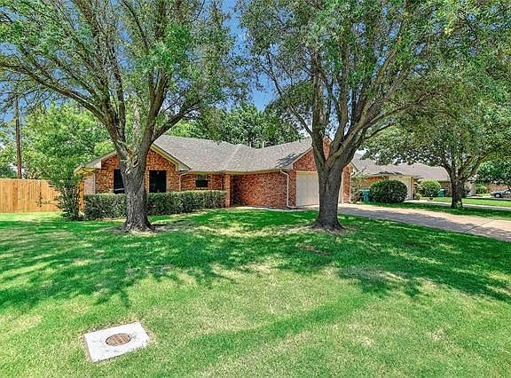 2nd image of 101 Forest Creek Dr