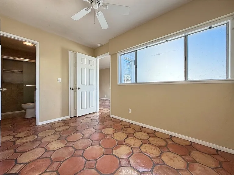 531 Catalina St — Photo 9