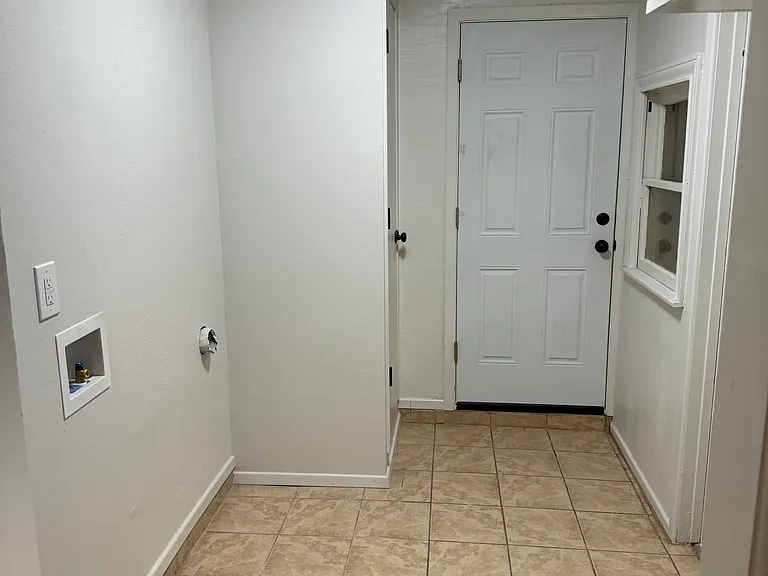 1207 Pueblo St — Photo 11