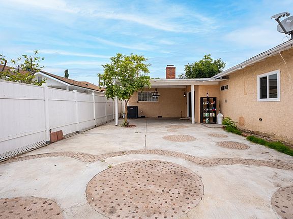 4th image of 7756 Agnes Ave