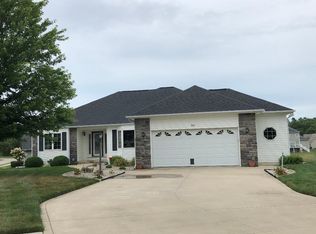 800 Appleby Ct, Huntington, IN 46750