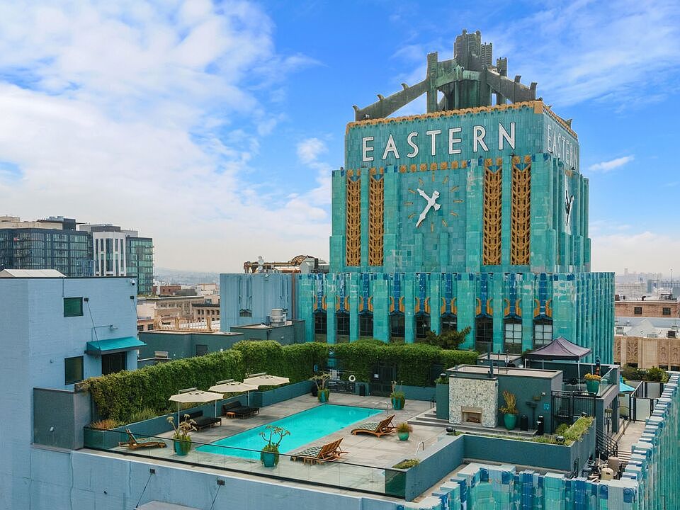 1st image of 849 S Broadway #405