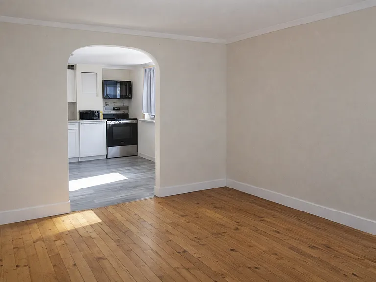 376 Alfred St #376 — Photo 2
