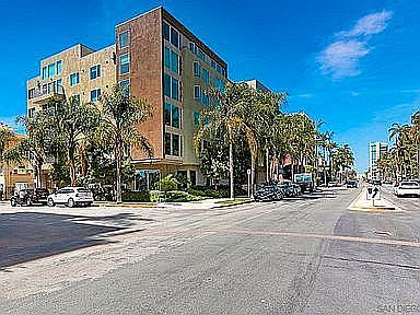3rd image of 3100 6th Ave Unit 501