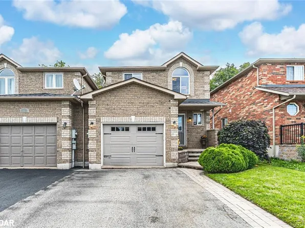 17 Bartor Blvd, Barrie, ON L4N 5Y7
