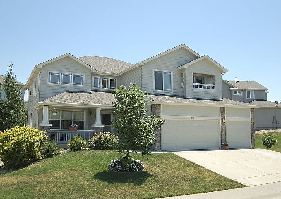 Beautiful DR Horton 2 story