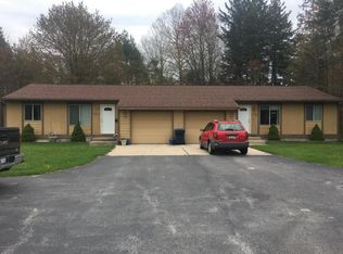 6836 S Harvey St, Spring Lake, MI 49456