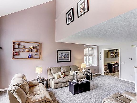 5th image of 6401 Sterling Woods Dr