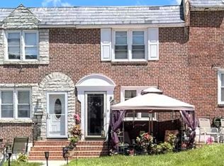 5237 Westbrook Dr, Clifton Heights, PA 19018