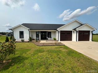 403 Redbird Ln, Advance, MO 63730