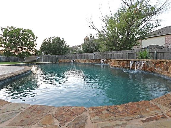 2nd image of 1502 Somerset Canyon Ln