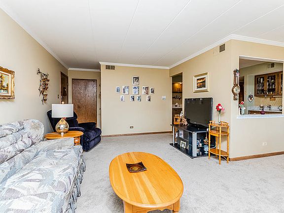 5th image of 4714 W 106th St APT 2A