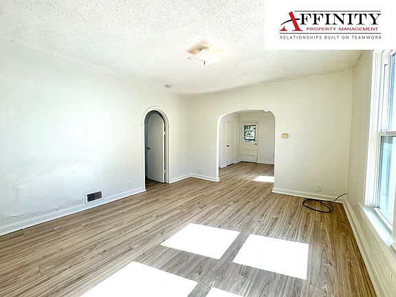 2nd image of 334 N 16th St #B