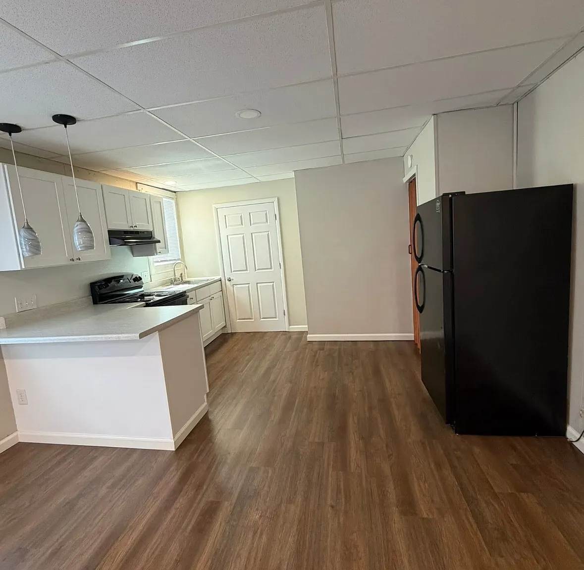 Studio Apartment — Photo 1