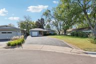 W 22nd St-S0310-001.jpg