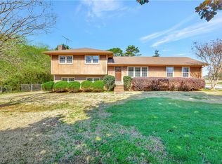 108 Stonebrook Dr, Seneca, SC 29672