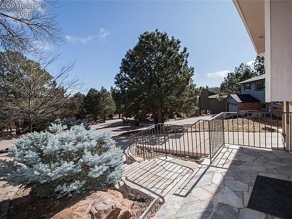 4th image of 7040 Buckhorn Cir