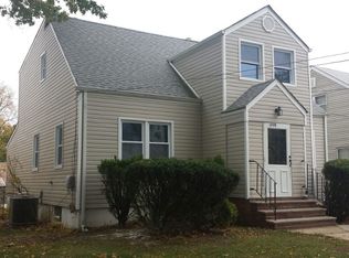 1225 Magnolia Pl, Union, NJ 07083