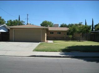 335 Mandarin Ave, Los Banos, CA 93635