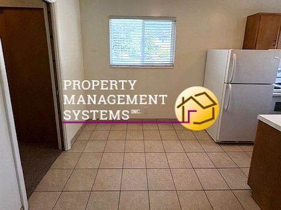 2nd image of 828 E 200 S APT 7