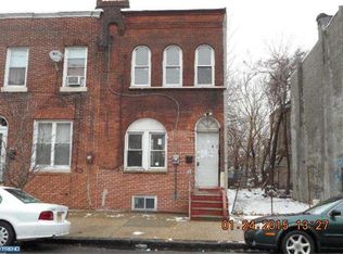 1040 4th St, Camden, NJ 08103