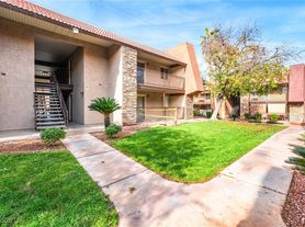 5121 River Glen Dr, Las Vegas, NV