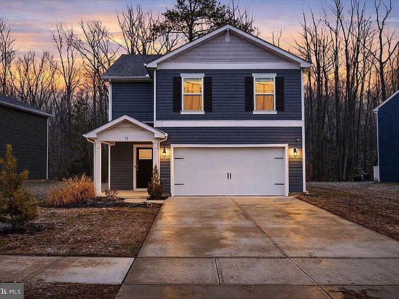 2nd image of 71 Currant Cir