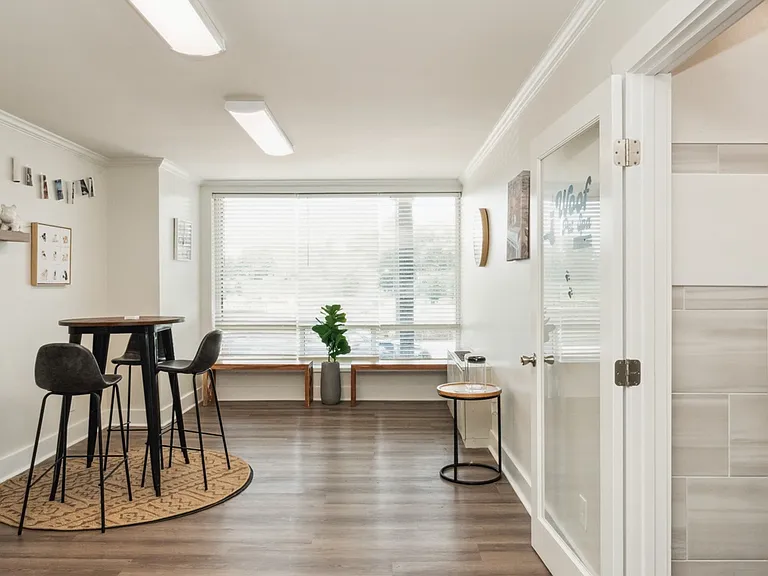 The Lafayette Apartments — Photo 6