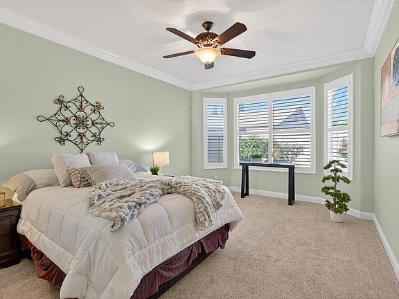 5th image of 2379 Pepper Tree Ln
