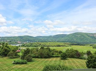 39 Indian Brook Rd, Garrison, NY 10524