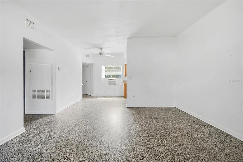 70 Griggs Ave — Photo 3