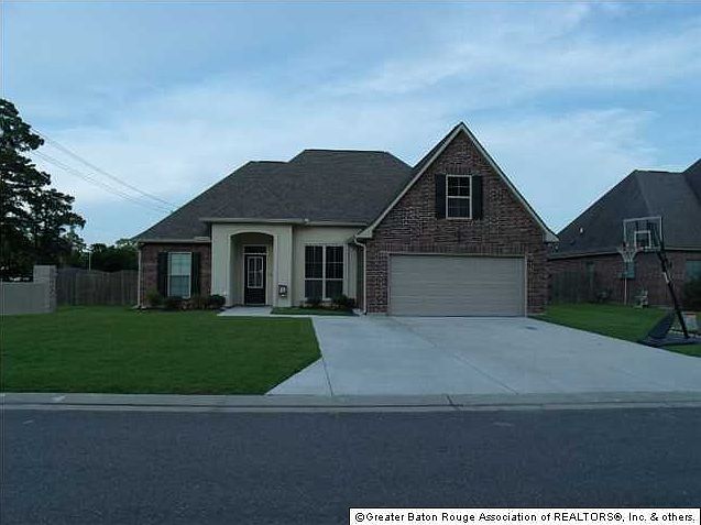 1st image of 15258 Amanda Dr