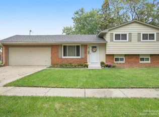 1774 Devon St, Ypsilanti, MI 48198
