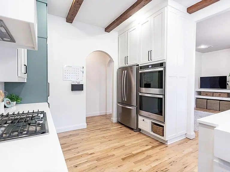 461 Bordeaux Ave — Photo 15