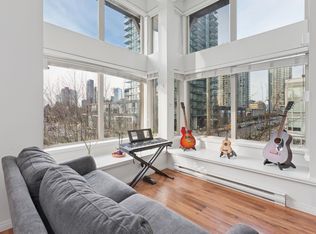 5000 Imperial St #301, Burnaby, BC V5J1C8