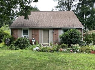 1181 Burts Pit Rd, Northampton, MA 01062