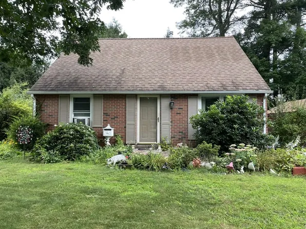 1181 Burts Pit Rd, Northampton, MA 01062