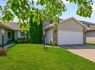 3907 Aberdeen Dr, Champaign, IL 61822