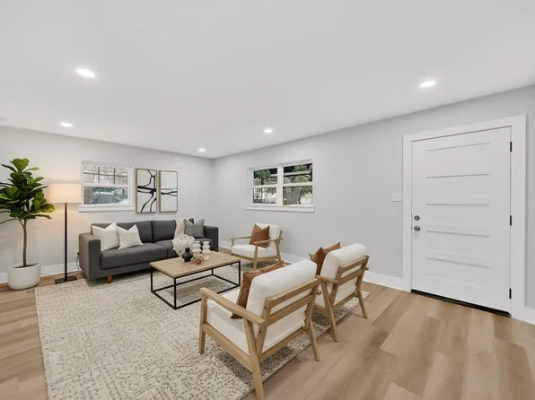 5313 Libbey Ave, Fort Worth, TX 76107