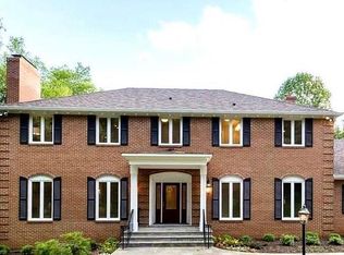 1010 Murphy Dr, Great Falls, VA 22066