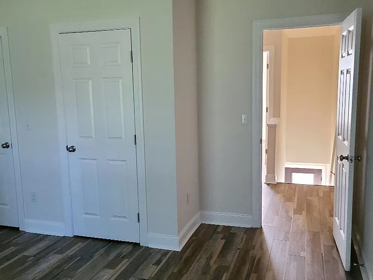 4102 W Ridge Rd — Photo 8