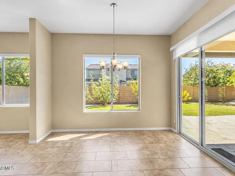 2827 E Muirfield St — Photo 18