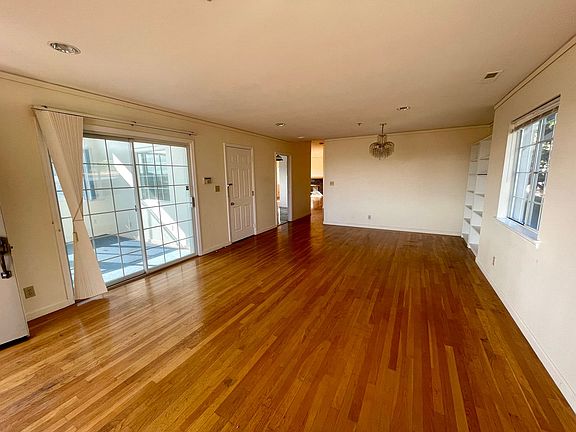 2nd image of 728 Brooklyn Ave