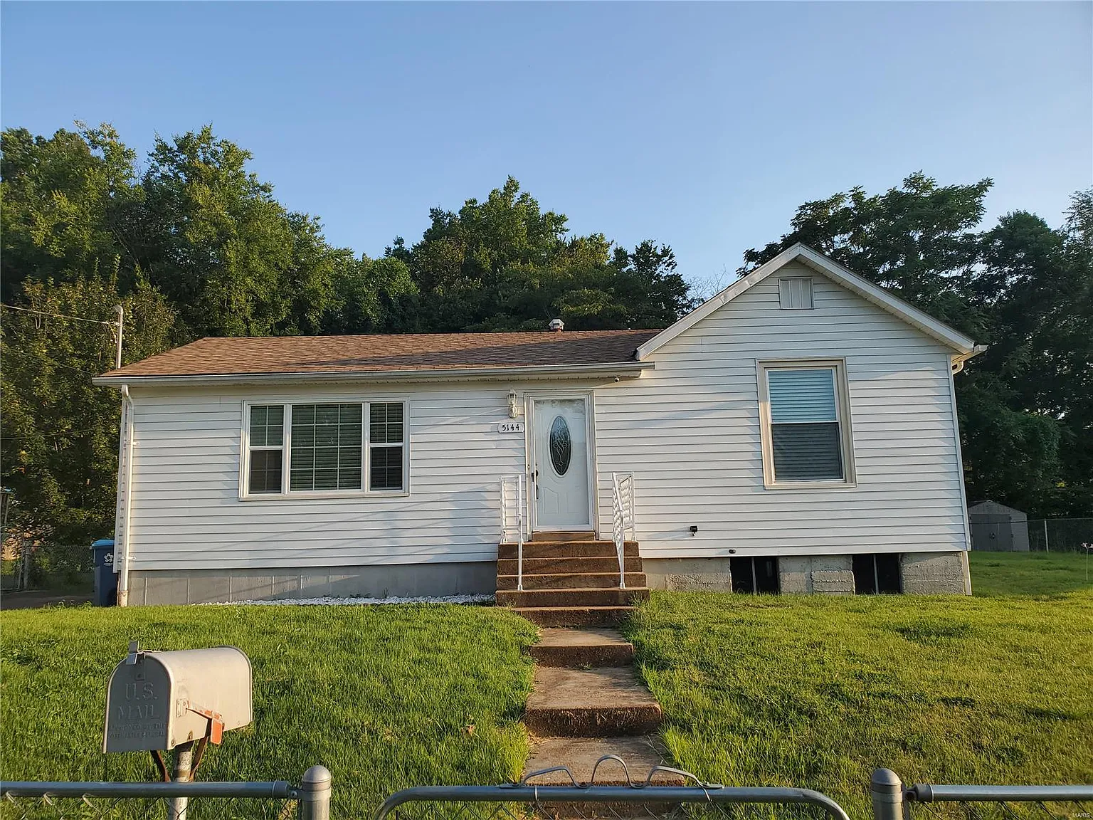 5144 Waldo Ave photo 1