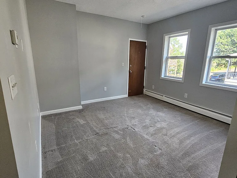 150 W Main St #4 — Photo 10