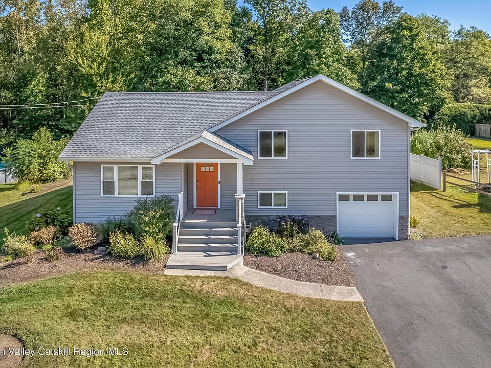 35 Morris Drive, Hyde Park, NY 12538 | Zillow