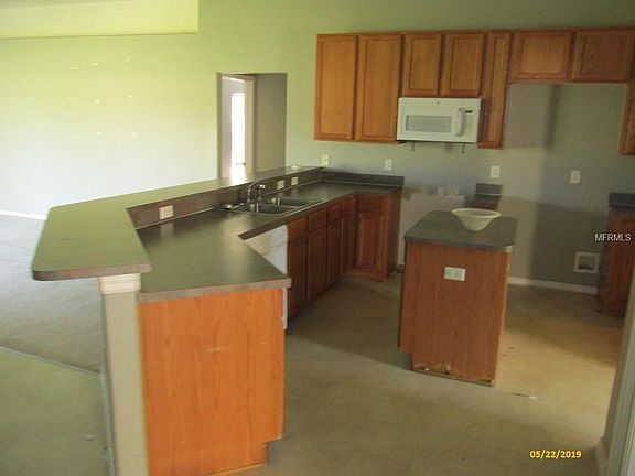 2nd image of 2202 Wooden Shoe Way