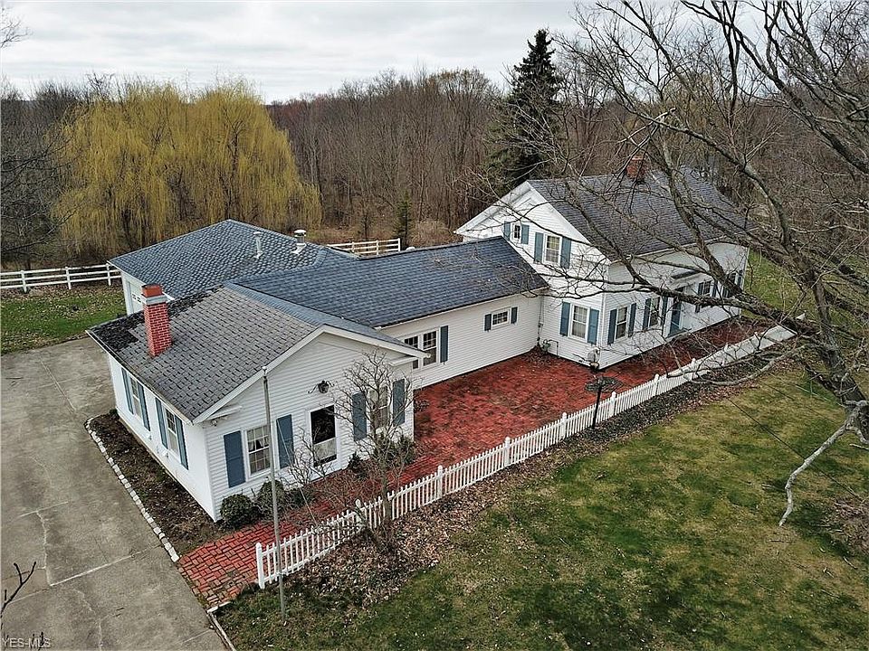 1st image of 2380 W 130th St