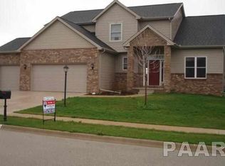 216 Pocono Ave, Morton, IL