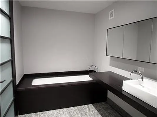 Sold by LG Fairmont Group | media 17